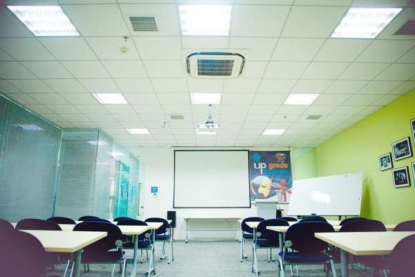 郑州紫荆山路中学生英语课程安排